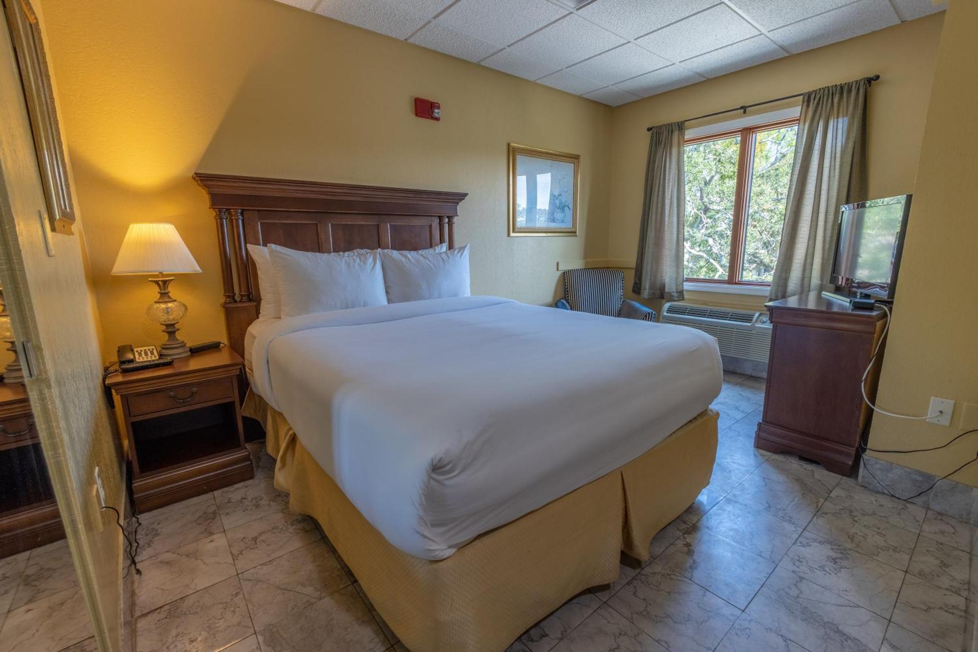 Ocean Inn & Suites St. Simons Island Exteriör bild