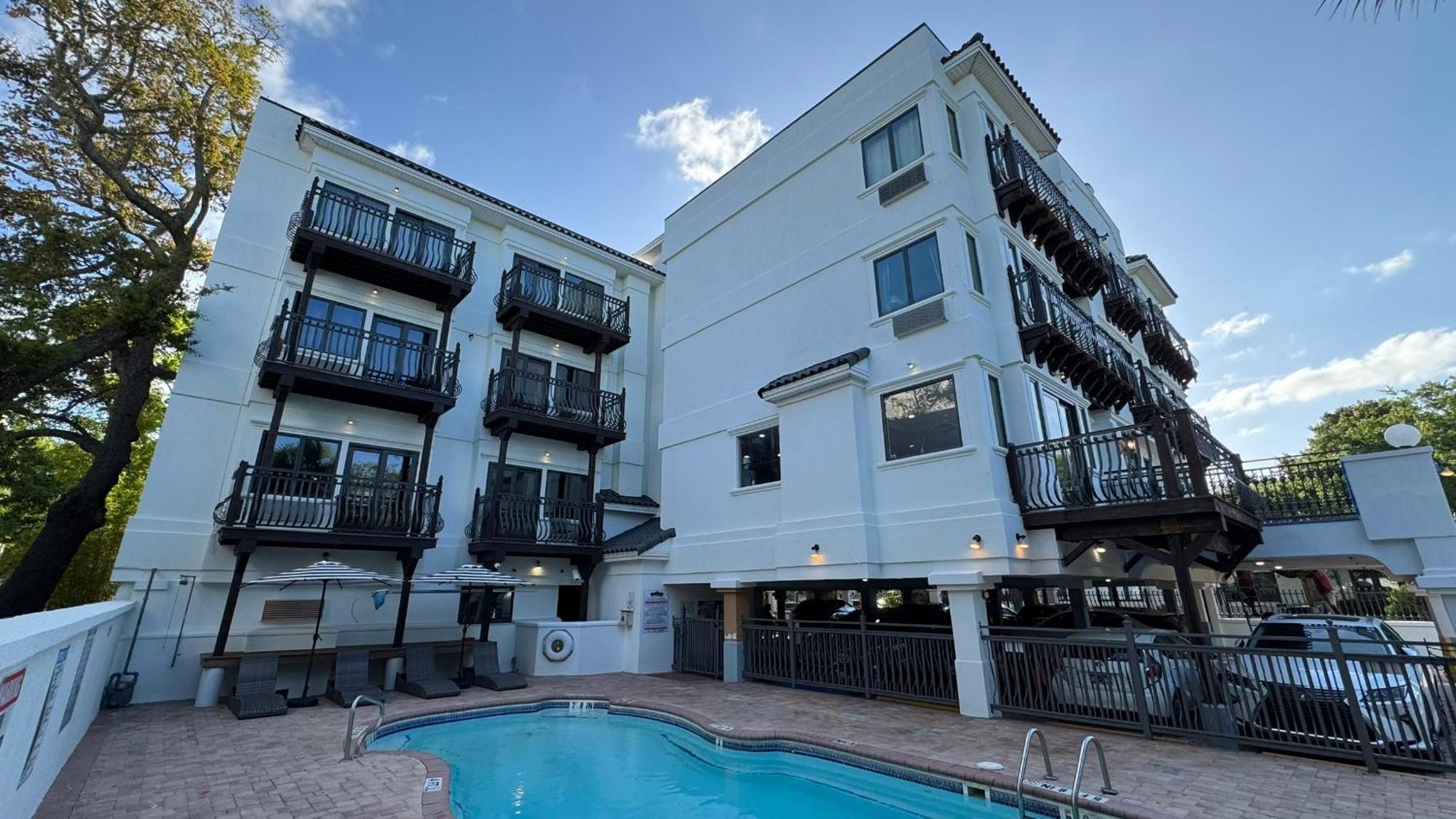 Ocean Inn & Suites St. Simons Island Exteriör bild